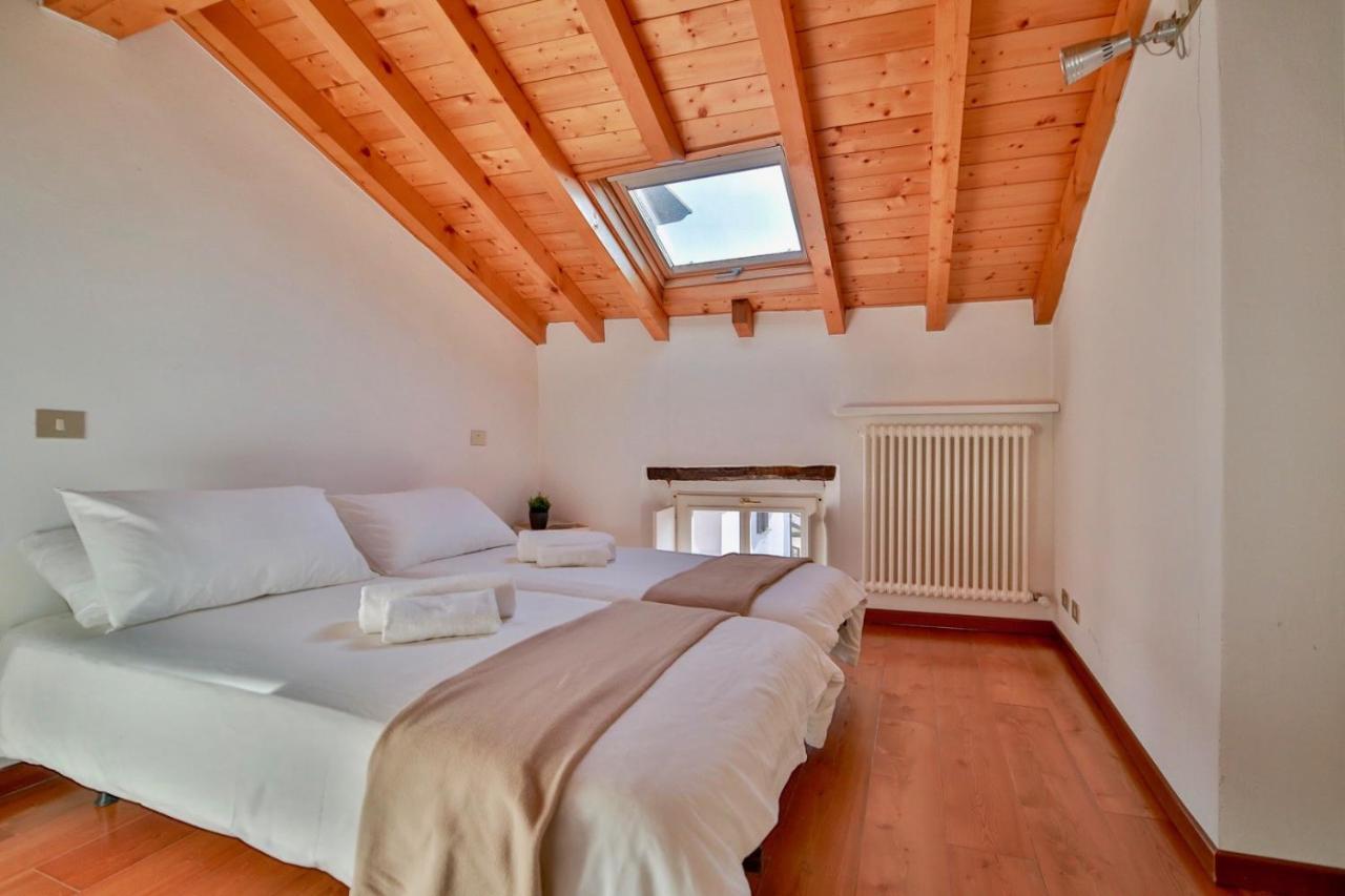 Apartamento Contempora - Ca' Brenta Attic San Fedele Intelvi
